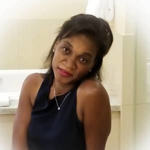 Meet your Posher, Caroline